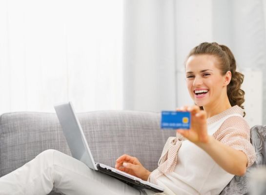 家庭主妇，可以办理信用卡吗?要怎么样办?哪个银行的好办？哪个信用卡适合女生