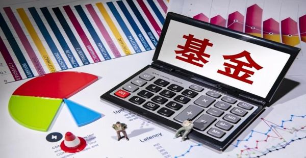 怎样才能成为一个购买基金高手？初学者如何买基金和股票哪个好做