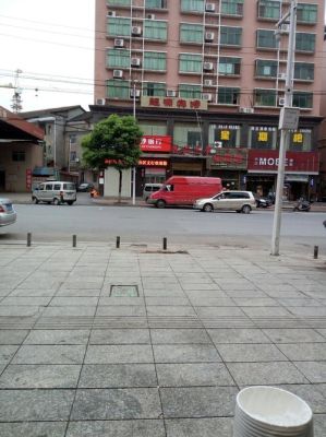 想知道:醴陵市醴陵汽车站公交线路的信息？醴陵建设西路的建设银行是哪个支行