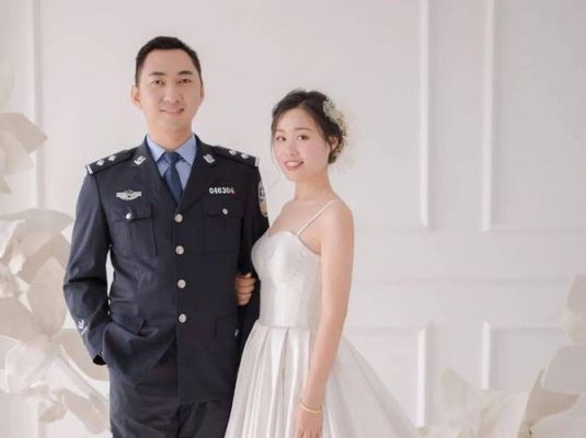 一个警察，一个老师，适合在一起吗？教师和民警哪个好