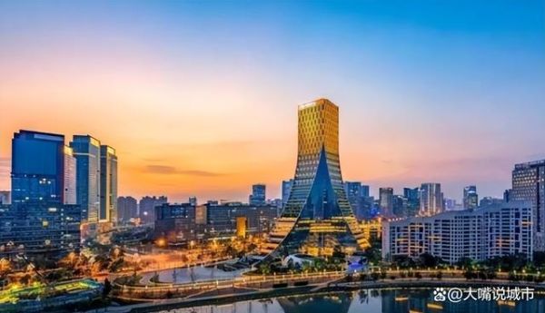 杭州市区和成都市区哪个面积大？（成都和杭州哪个大）