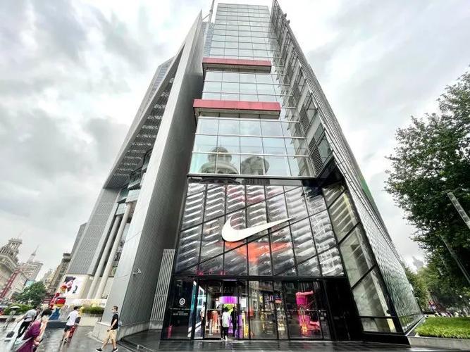 上海耐克专卖店排名？（长安路53号工商属于哪个区）