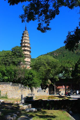 灵岩寺能用年卡吗？（长清办哪个电话卡比较合适）