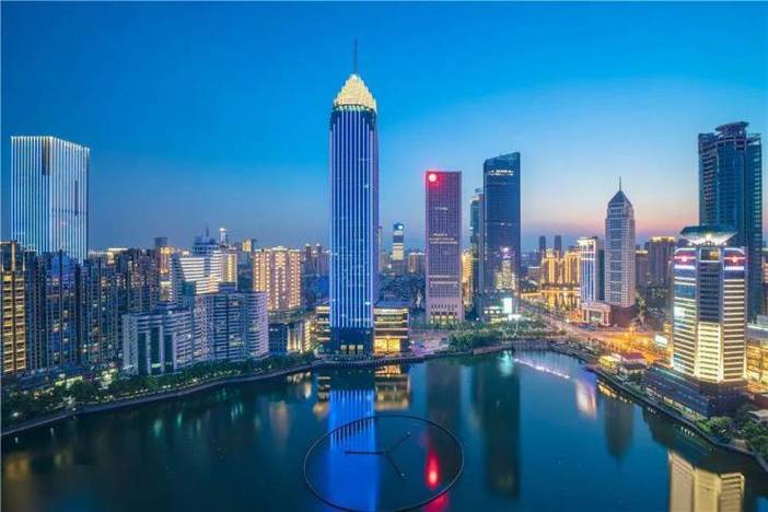 武汉一初学苑怎么样？（武汉建设银行学苑支行地铁哪个出口）