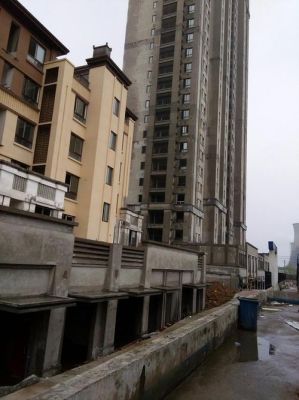 蚌埠光彩小区属于哪个区？（蚌埠市光彩支行是在哪个区）